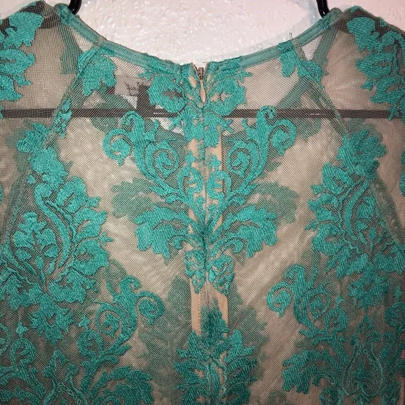 Teal lace one piece dress Size 17” Pit 2 Pit 34”Length. - Picture 5 of 6